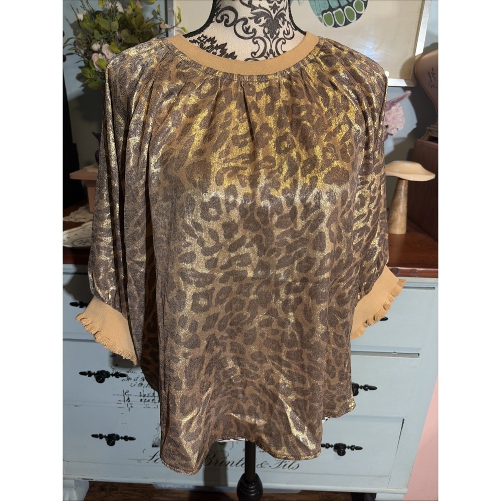 Voy Cheetah Print Gold Metallic Blouse Sz M. Dressy, Casual, Workwear.